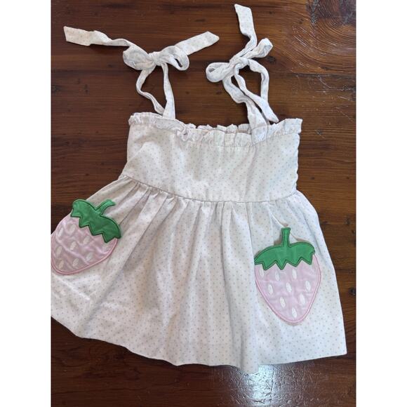 Cecil & Lou Smocked Tie Strap Polka dot top strawberry applique pockets 2T - Picture 1 of 12